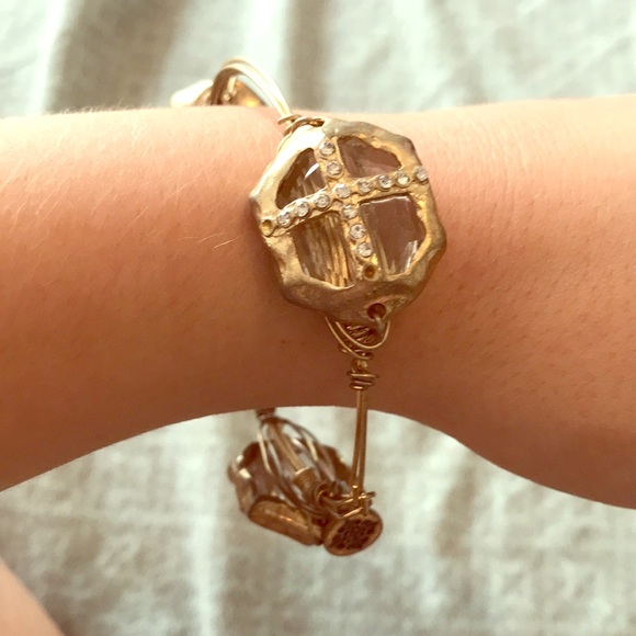 Jewelry - Cross detail bracelet